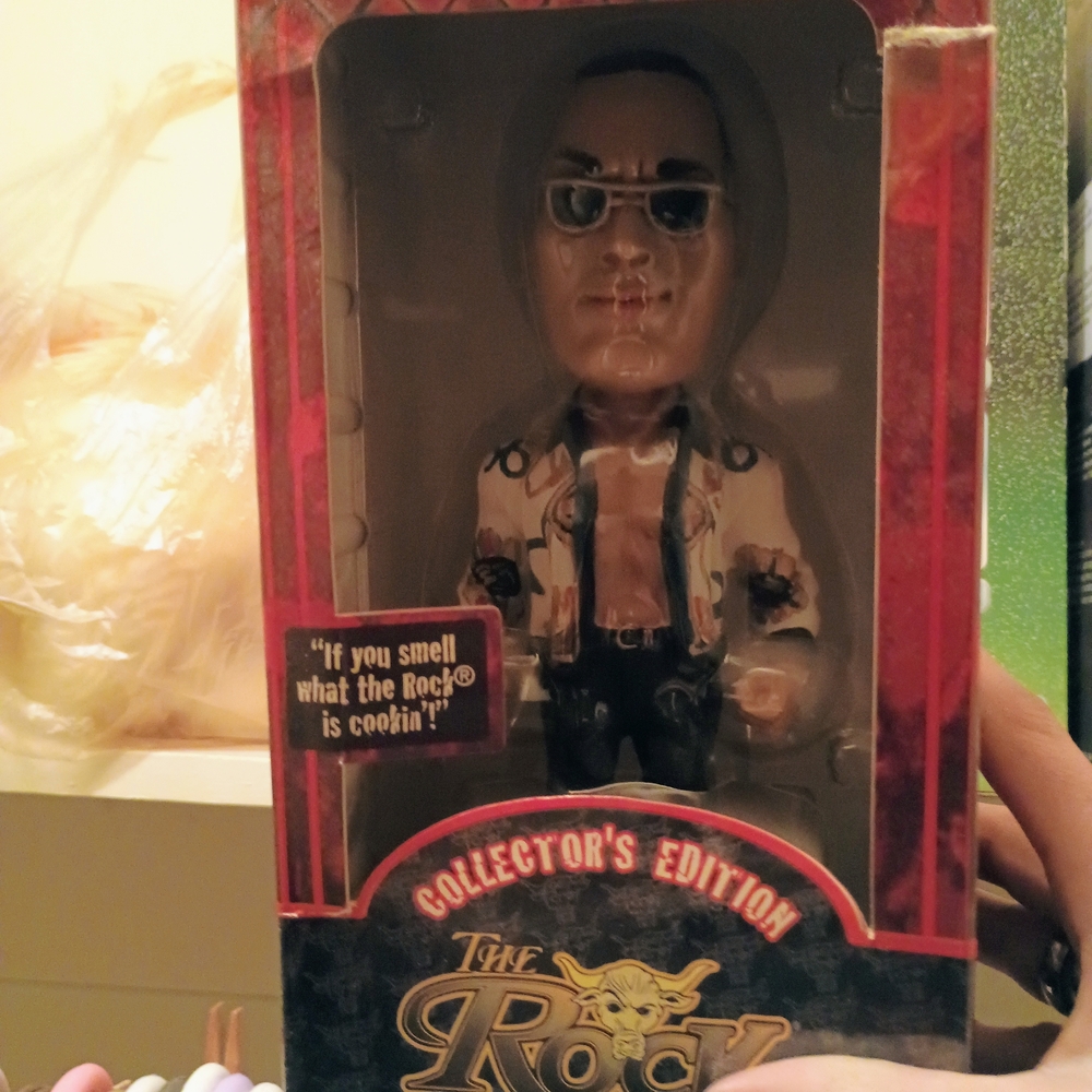 Collector's Edition Figurine